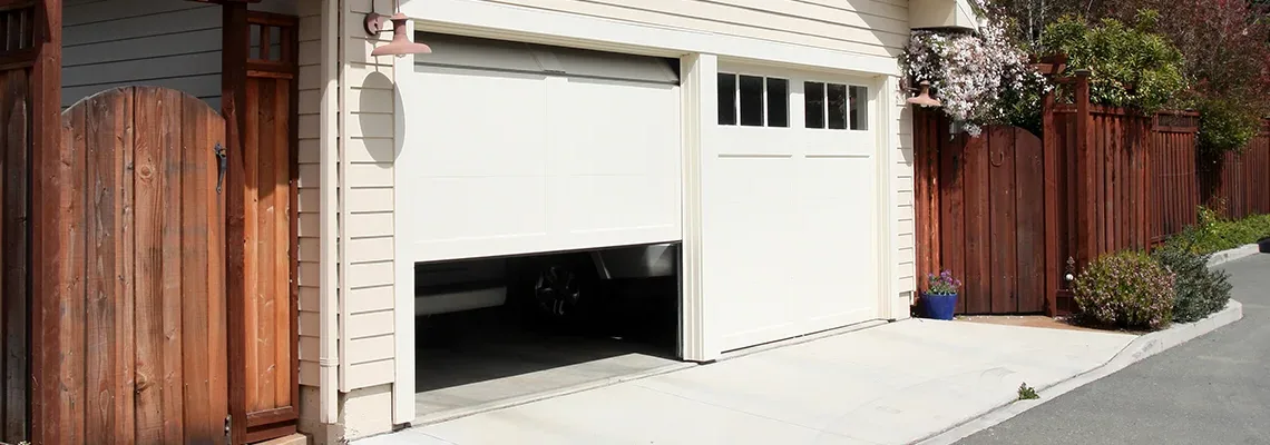 Repair Garage Door Won't Close Light Blinks in Delray Beach, Florida